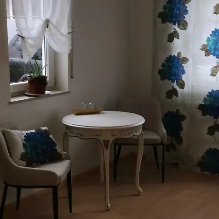 Gaestezimmer Am Oos Bach *